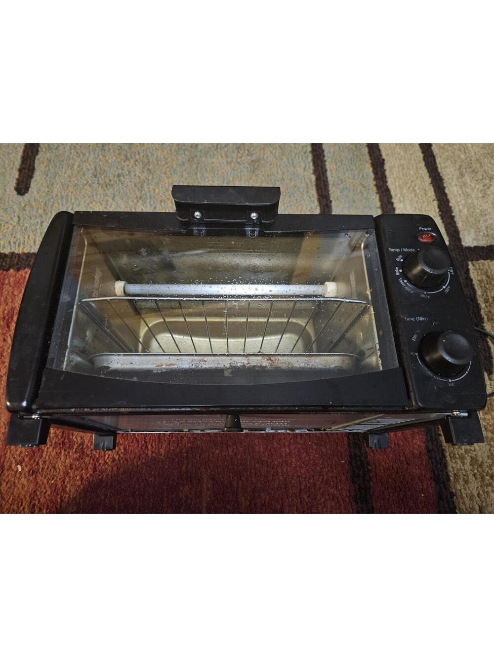 Toster Oven Walmart Brand Small Works Fine Fair Condition Black
